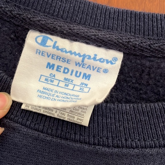 Champion Crewneck (NWOT) - Picture 4 of 5